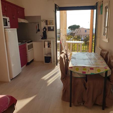 T2 Vue Mer Avec Parking Prive Saint-Pierre-la-Mer  Luaran gambar