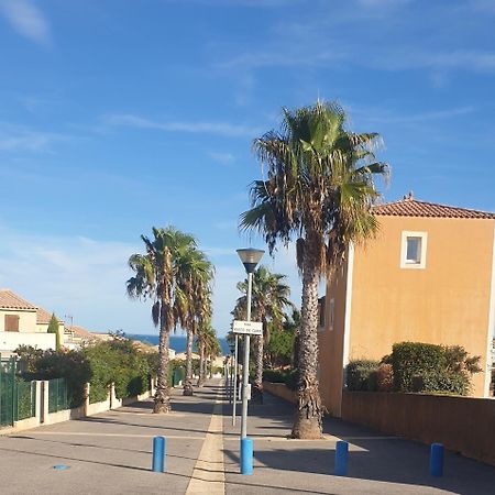 T2 Vue Mer Avec Parking Prive Saint-Pierre-la-Mer  Luaran gambar
