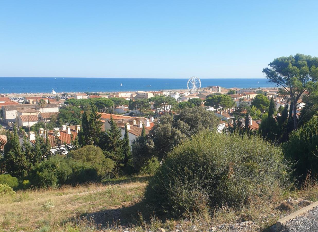 T2 Vue Mer Avec Parking Prive Saint-Pierre-la-Mer  Luaran gambar