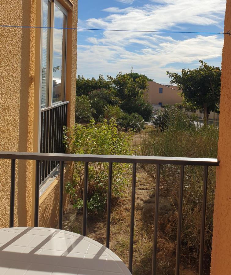T2 Vue Mer Avec Parking Prive Saint-Pierre-la-Mer  Luaran gambar