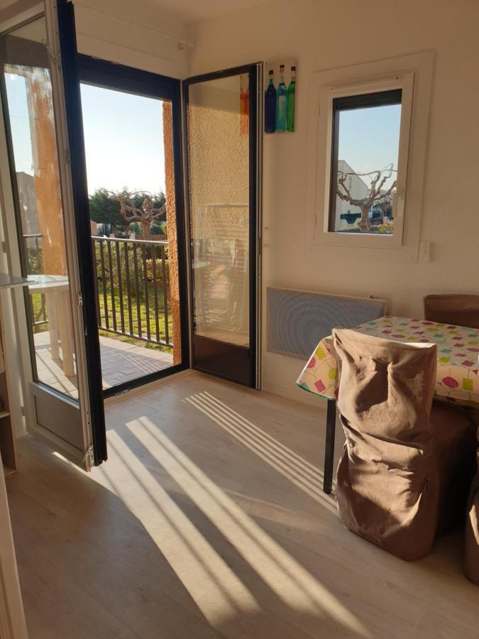 T2 Vue Mer Avec Parking Prive Saint-Pierre-la-Mer  Luaran gambar