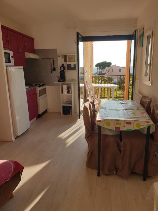 T2 Vue Mer Avec Parking Prive Saint-Pierre-la-Mer  Luaran gambar